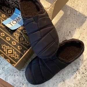 Tom’s black slippers Berkeley quilted